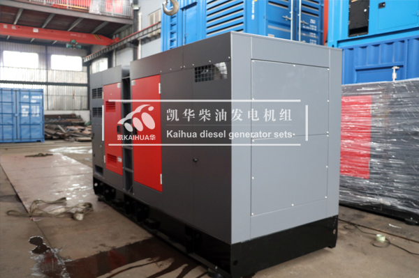 出口（kǒu）印尼的300KW靜（jìng）音柴油發電機組（zǔ）成（chéng）功出廠