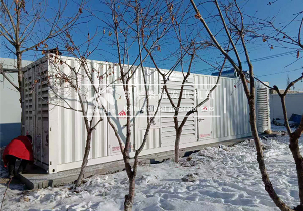 新疆客戶1500KW康明（míng）斯發電機組成功交付