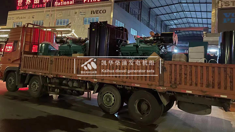 長（zhǎng）治市兩台800kw康明斯發電機組成功（gōng）出廠